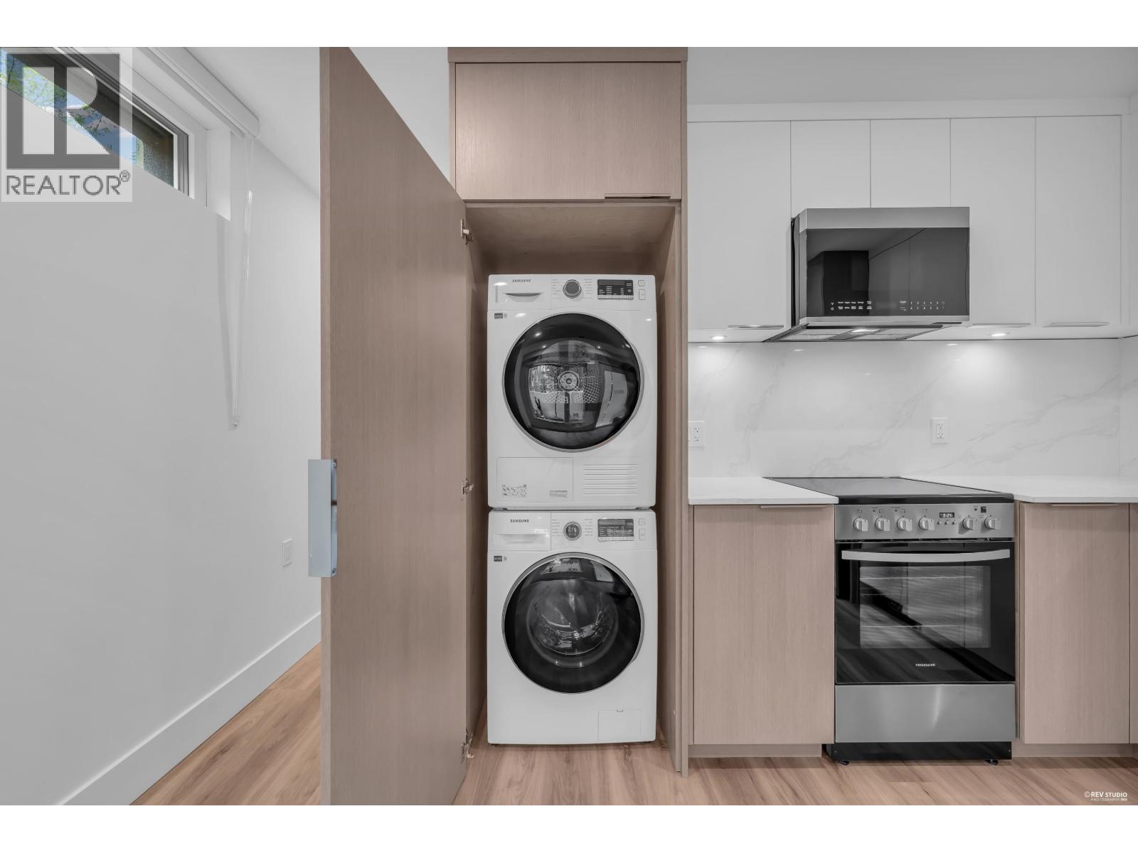 1726 Templeton Drive, Vancouver, British Columbia  V5N 0K2 - Photo 6 - R3160633