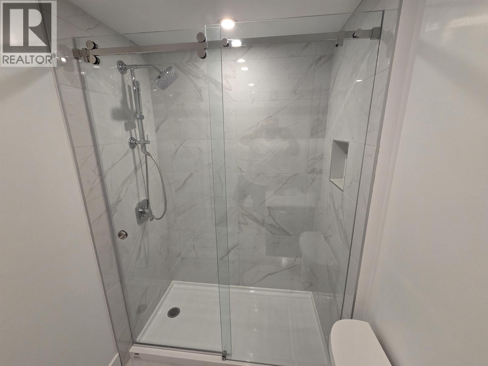 1726 Templeton Drive, Vancouver, British Columbia  V5N 0K2 - Photo 8 - R3160633