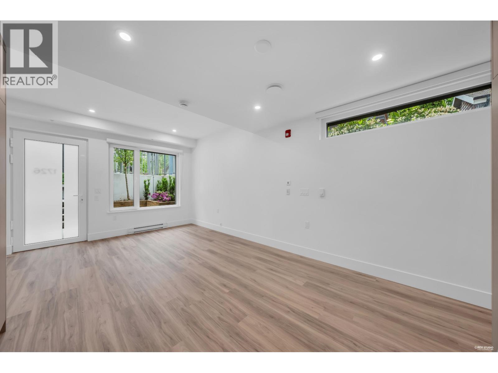 1726 Templeton Drive, Vancouver, British Columbia  V5N 0K2 - Photo 14 - R3160633