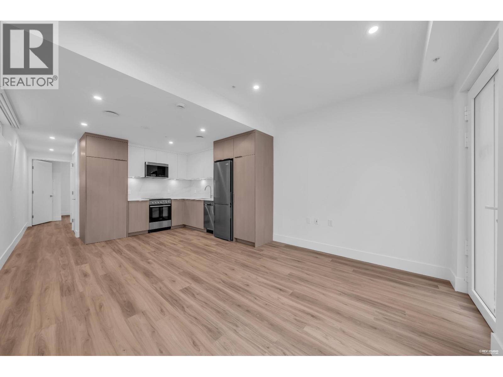 1726 Templeton Drive, Vancouver, British Columbia  V5N 0K2 - Photo 11 - R3160633