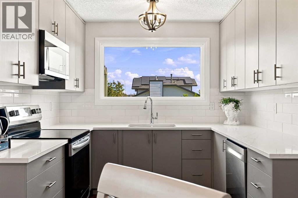 167 Bernard Way NW, Calgary, Alberta  T3K 2E8 - Photo 16 - A2339848
