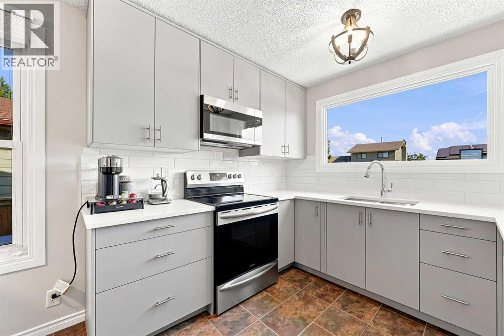 167 Bernard Way NW, Calgary, Alberta  T3K 2E8 - Photo 20 - A2339848