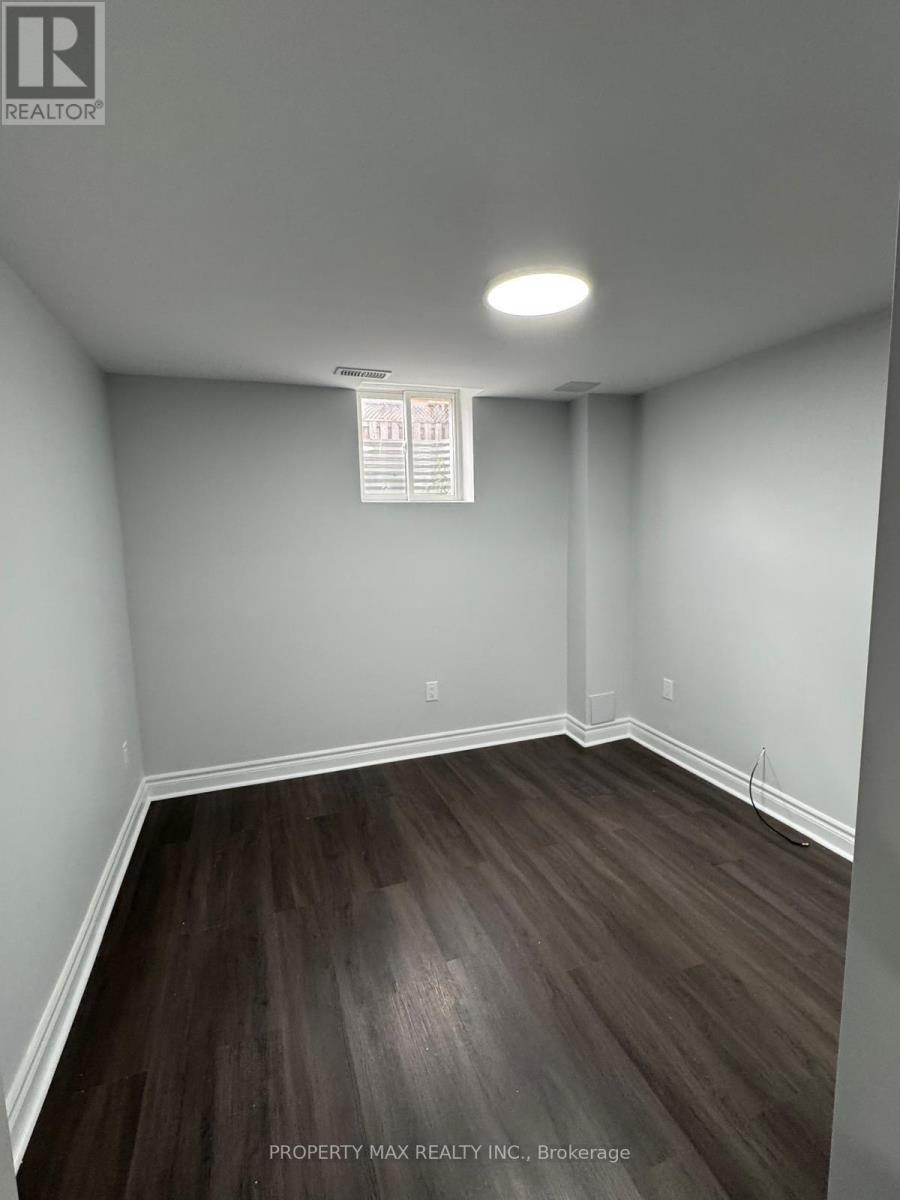Basement Sep Ent - 41 Trudelle Crescent, Brampton, Ontario  L7A 2Z2 - Photo 11 - W13734860