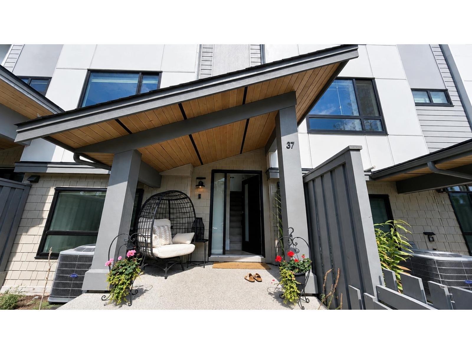 37 16589 25 Avenue, Surrey, British Columbia  V4R 1L6 - Photo 3 - R3160678