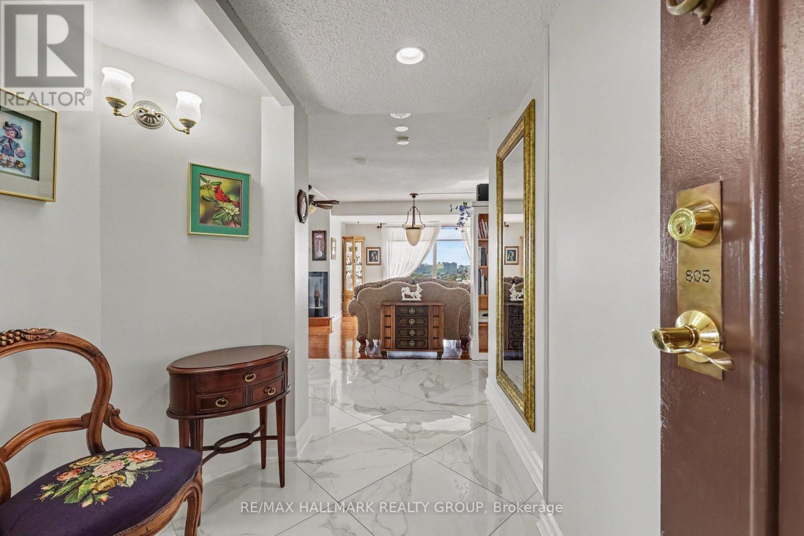 805 - 545 St Laurent Boulevard, Ottawa, Ontario  K1K 4H9 - Photo 3 - X13734898