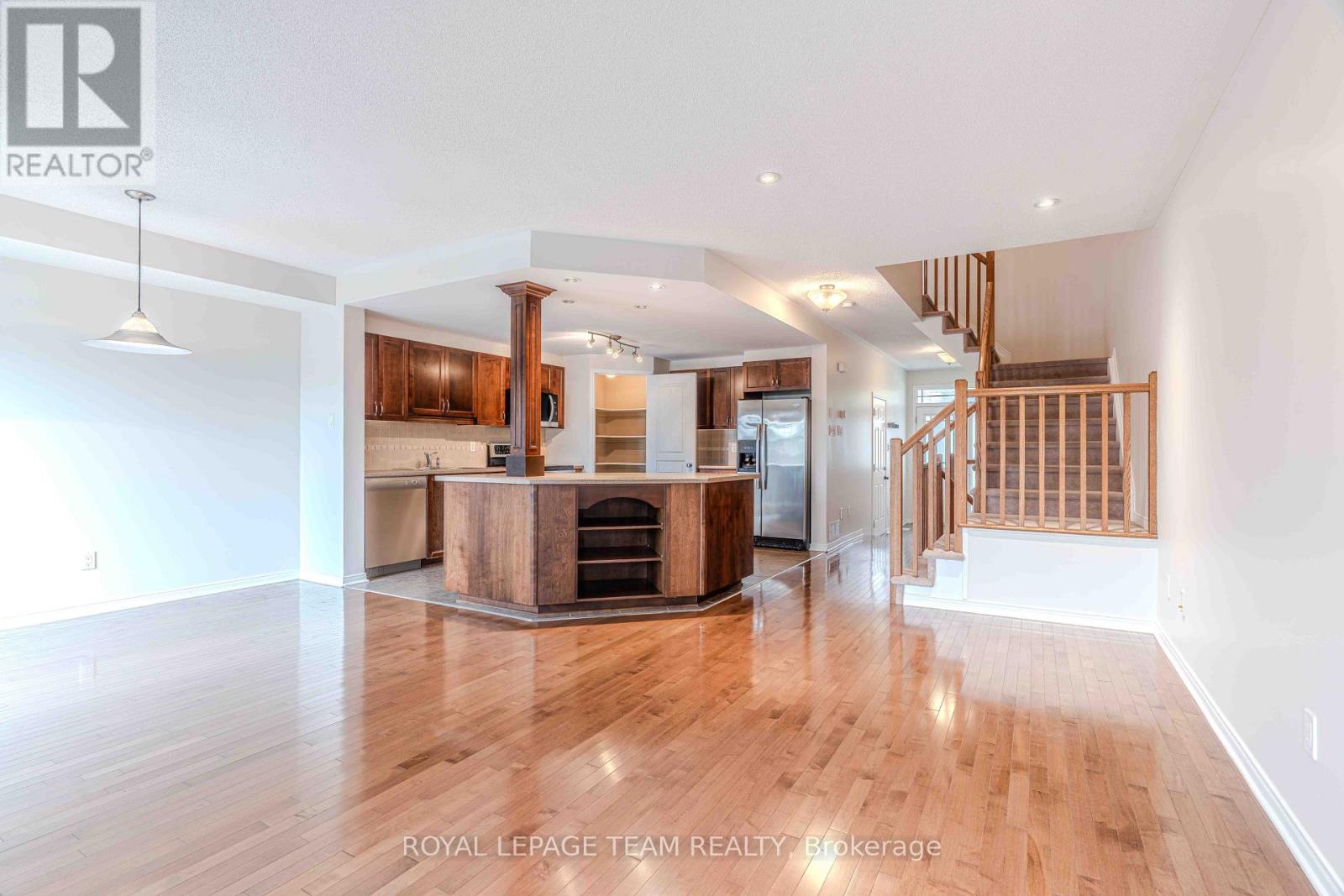 506 Pepperville Crescent, Ottawa, Ontario  K2M 0E3 - Photo 5 - X13734920