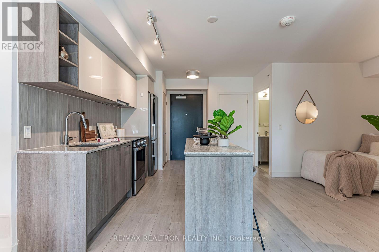 230 - 31 Tippett Road, Toronto, Ontario  M3H 0C8 - Photo 10 - C13734928