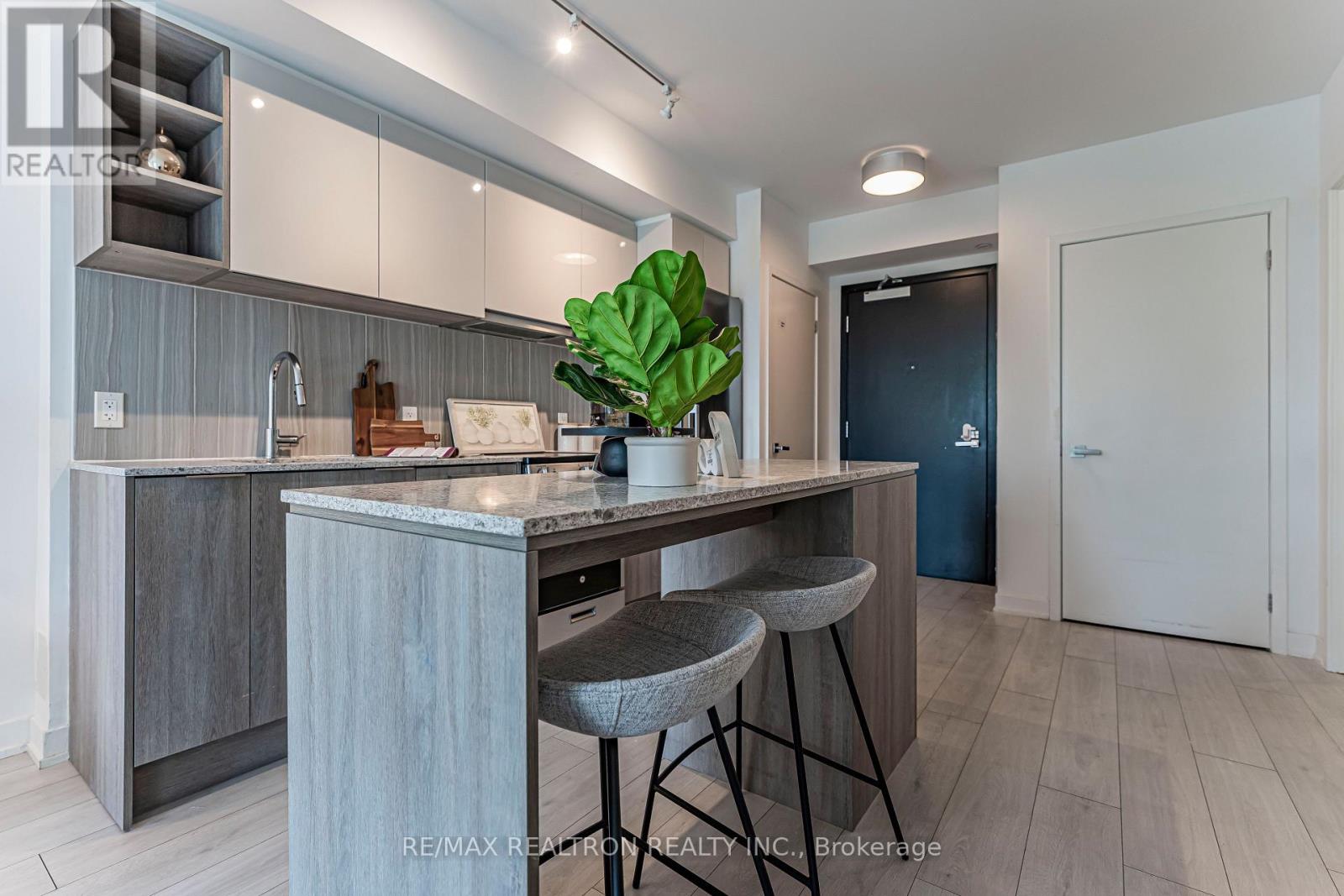 230 - 31 Tippett Road, Toronto, Ontario  M3H 0C8 - Photo 11 - C13734928