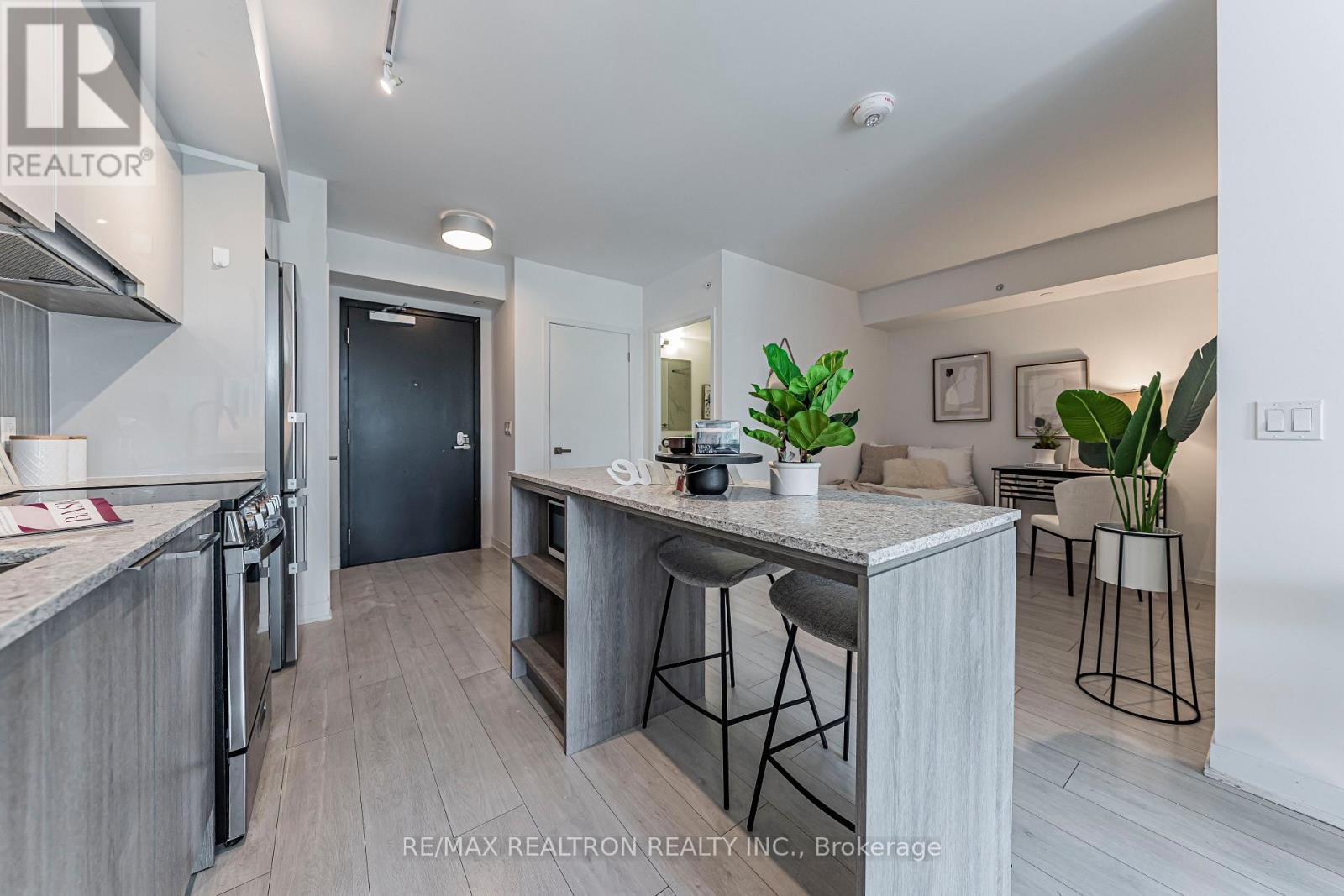 230 - 31 Tippett Road, Toronto, Ontario  M3H 0C8 - Photo 12 - C13734928