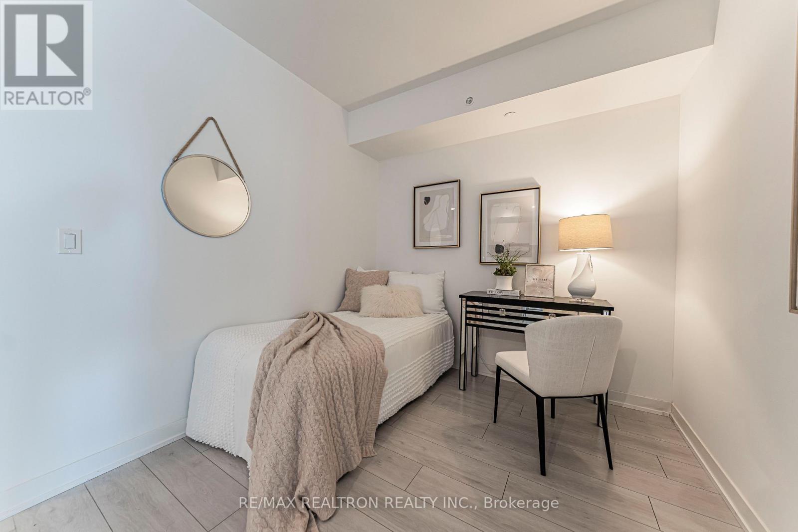 230 - 31 Tippett Road, Toronto, Ontario  M3H 0C8 - Photo 14 - C13734928