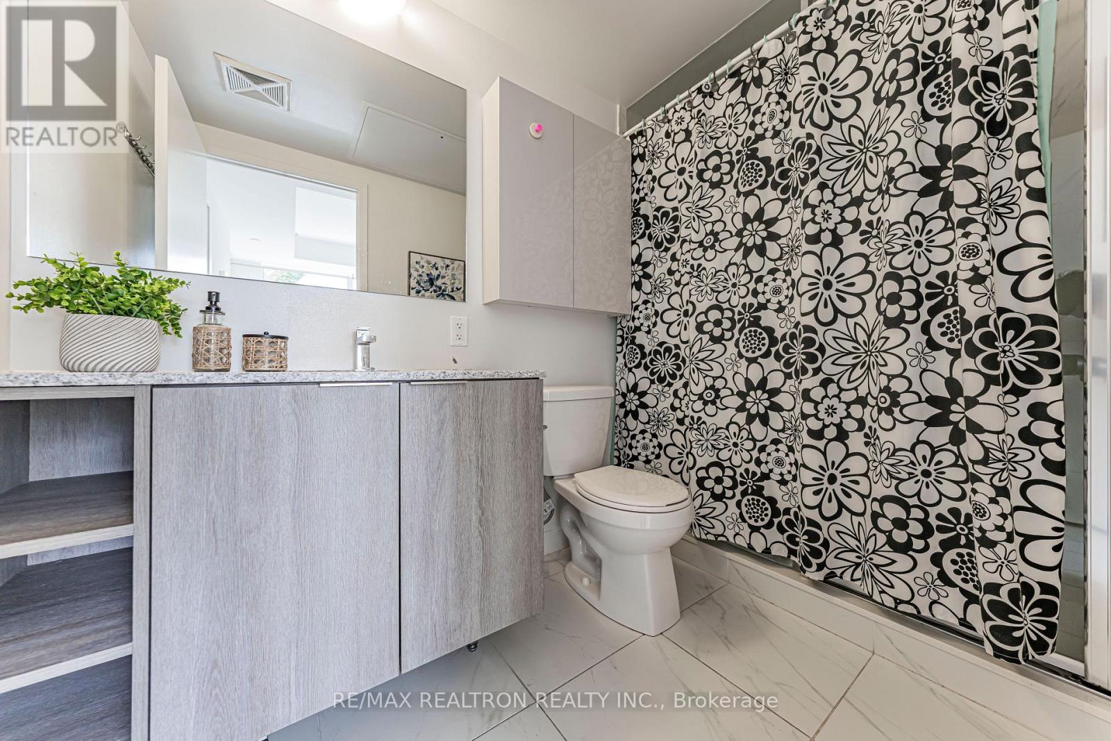 230 - 31 Tippett Road, Toronto, Ontario  M3H 0C8 - Photo 23 - C13734928