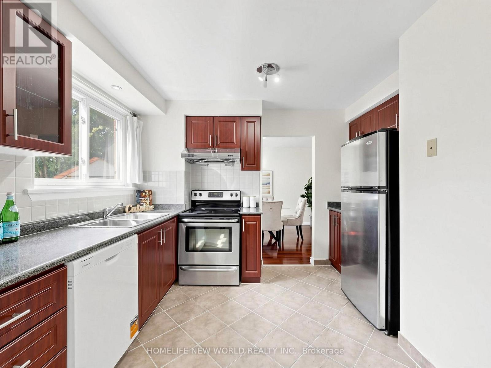 69 Brigadoon Crescent, Toronto, Ontario  M1T 3C2 - Photo 18 - E13734914