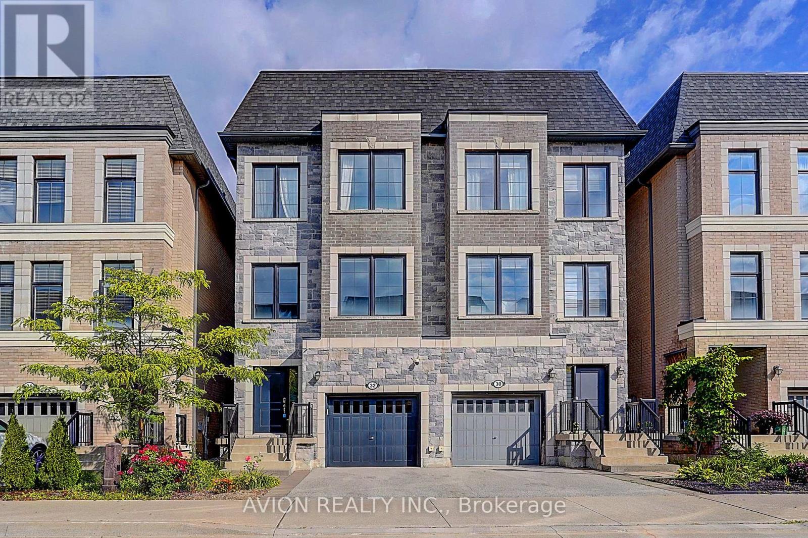 32 MCGURRAN LANE, Richmond Hill, Ontario