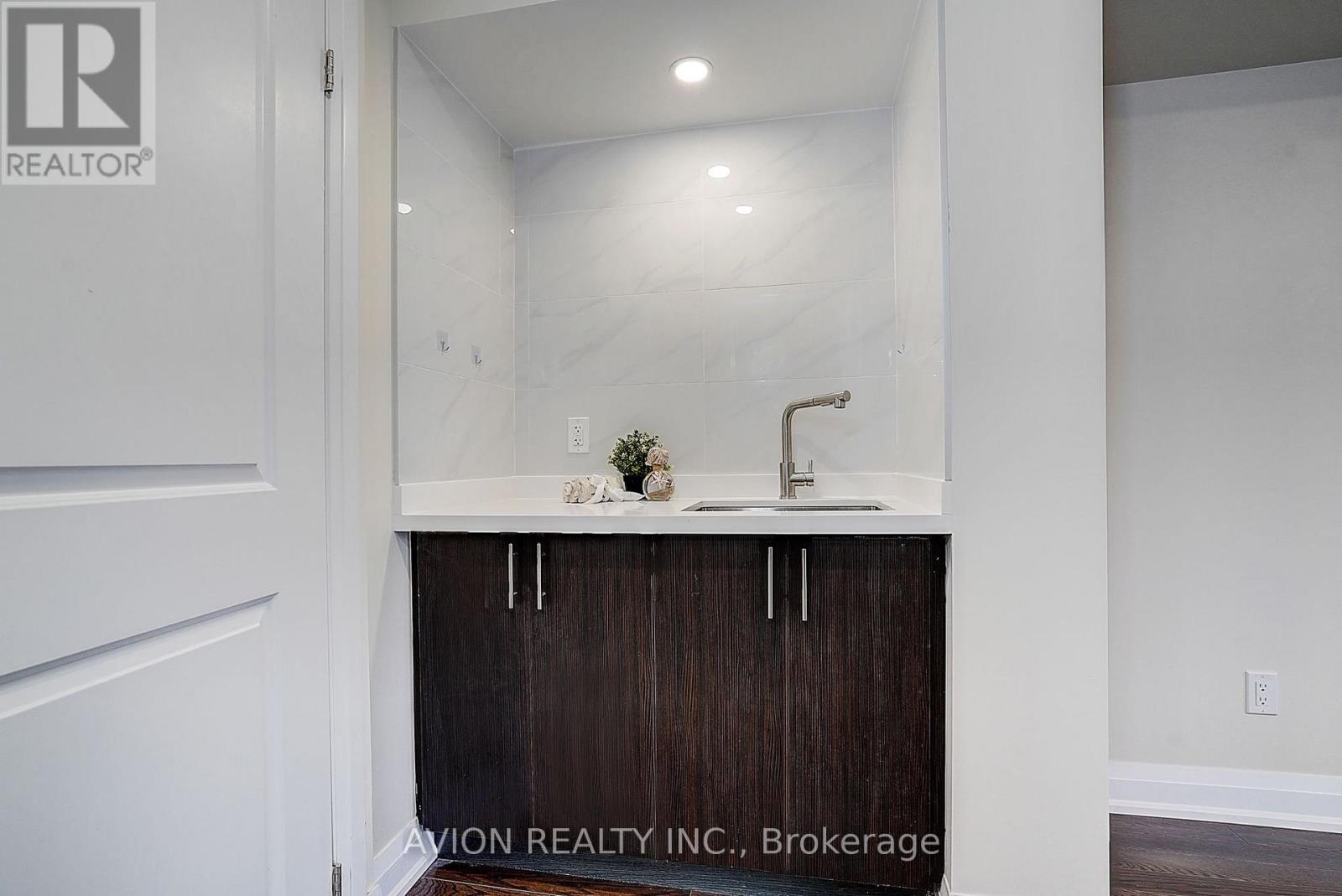 32 Mcgurran Lane, Richmond Hill, Ontario  L4B 0G8 - Photo 11 - N13734892