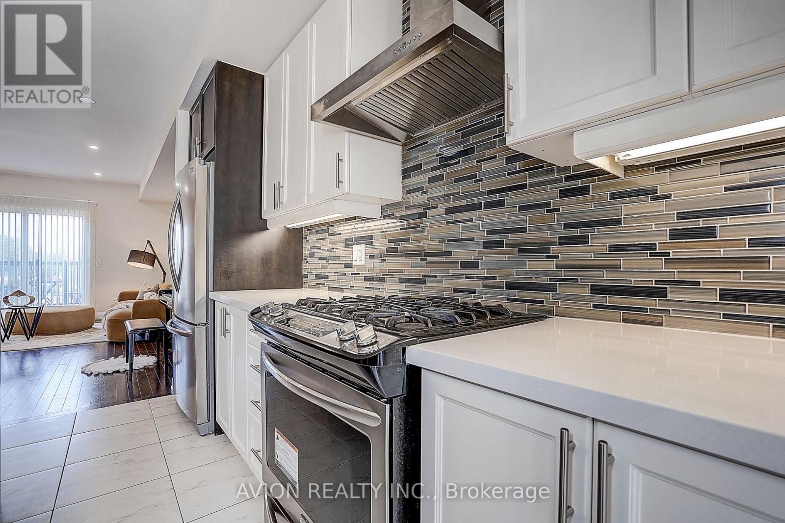 32 Mcgurran Lane, Richmond Hill, Ontario  L4B 0G8 - Photo 21 - N13734892