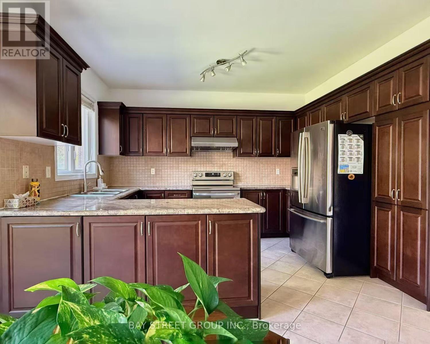 146 Ivy Glen Drive, Vaughan, Ontario  L6A 0P1 - Photo 11 - N13734910