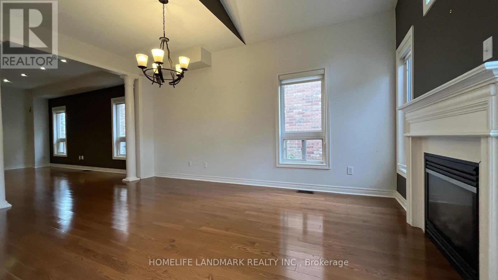26 Brumstead Drive, Richmond Hill, Ontario  L4E 0C5 - Photo 4 - N13734918