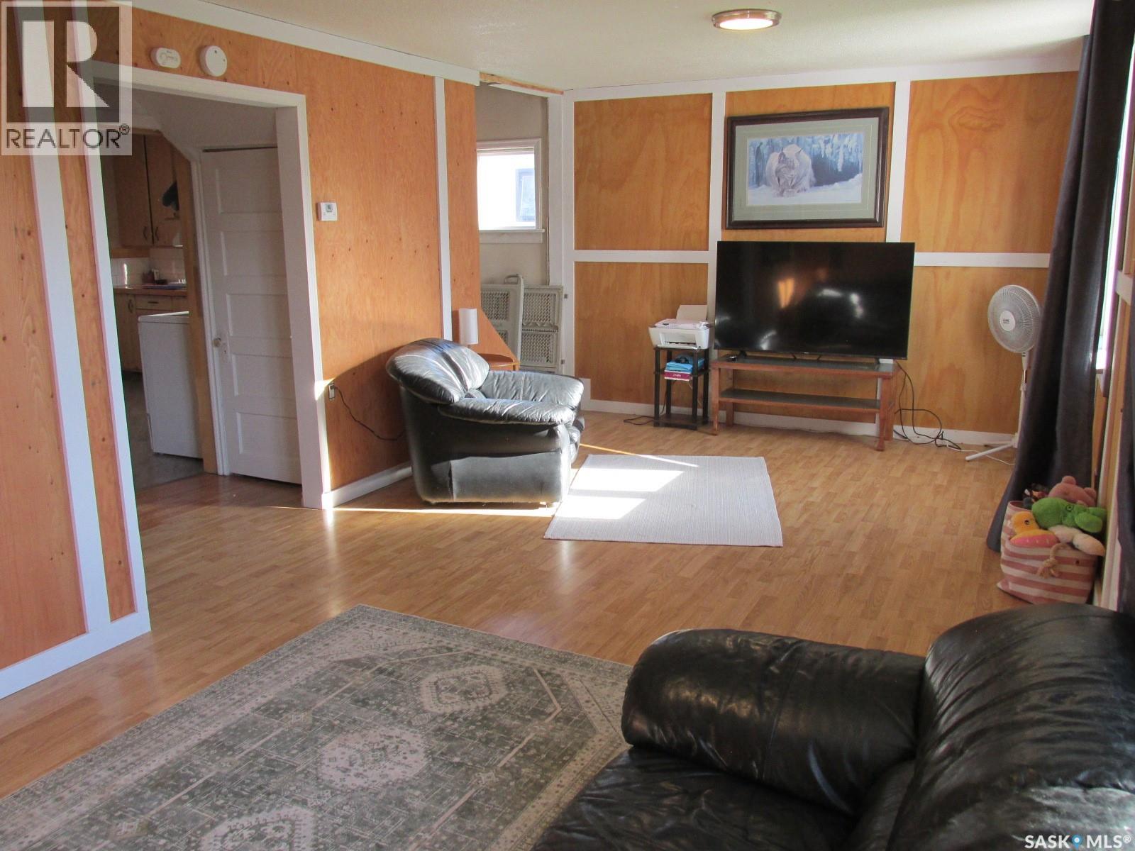 200 Guloien Avenue, White Fox, Saskatchewan  S0J 3B0 - Photo 11 - SK047285