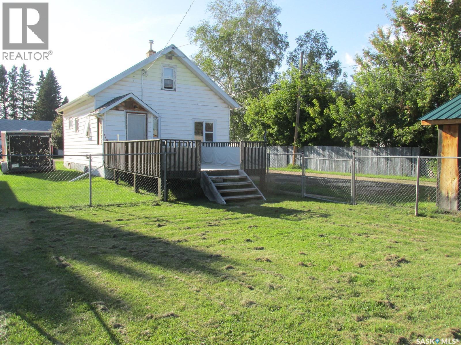 200 Guloien Avenue, White Fox, Saskatchewan  S0J 3B0 - Photo 35 - SK047285