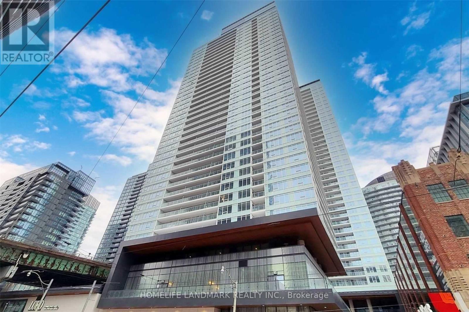 910 - 19 BATHURST STREET, Toronto, Ontario