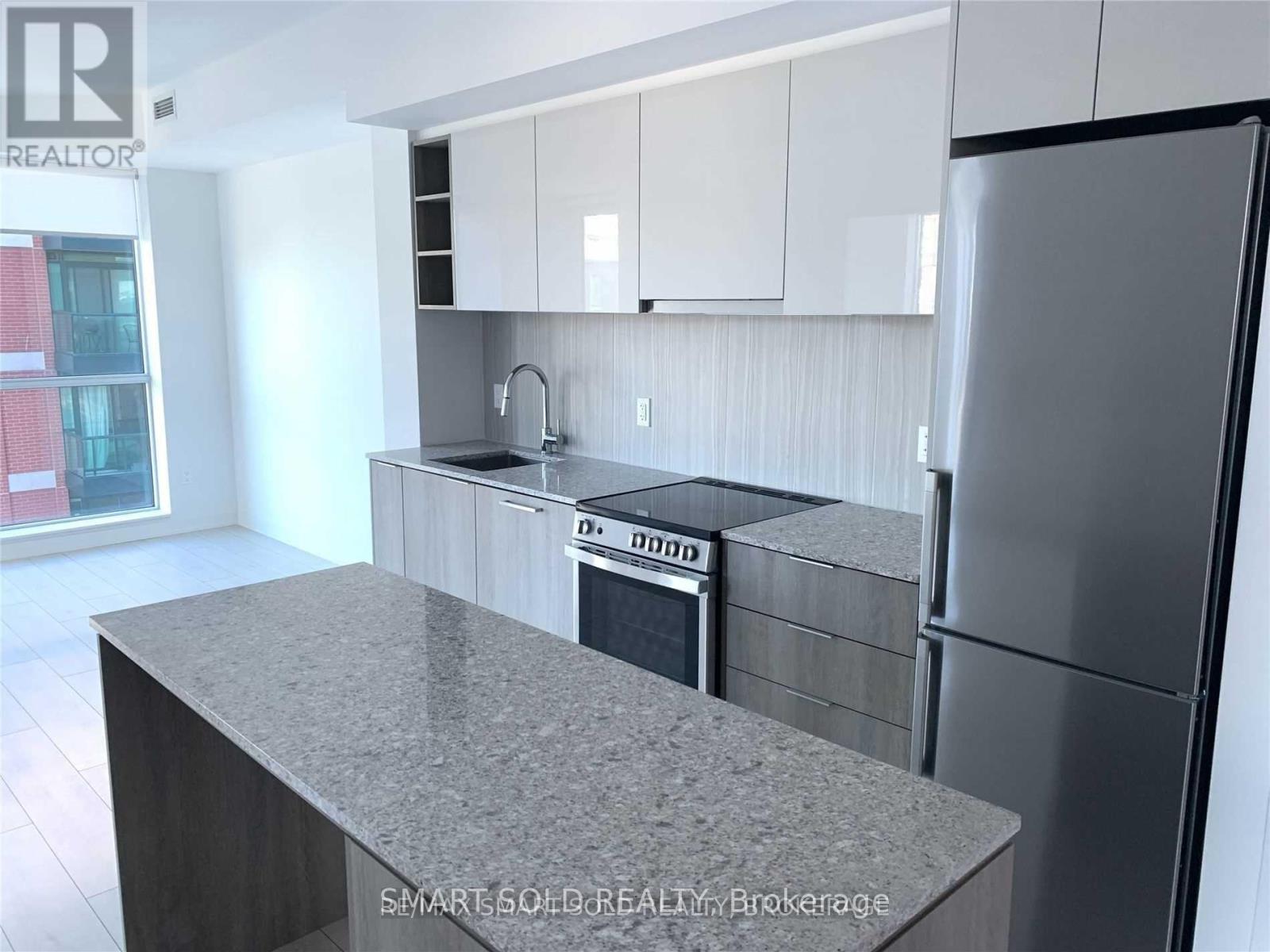 831 - 31 Tippett Road, Toronto, Ontario  M3H 2V1 - Photo 2 - C13734972