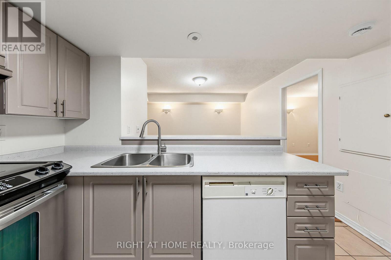 93 - 200 Mclevin Avenue, Toronto, Ontario  M1B 6C8 - Photo 17 - E13734968