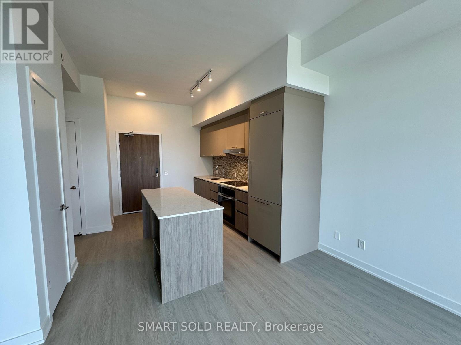 520 - 8188 Yonge Street, Vaughan, Ontario  L4J 0M2 - Photo 4 - N13734944