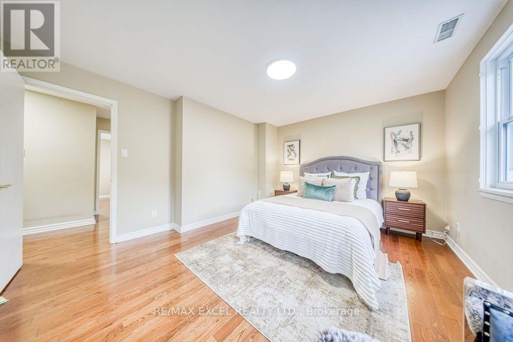 4 Harris Way, Markham, Ontario  L3T 5A7 - Photo 12 - N13734946