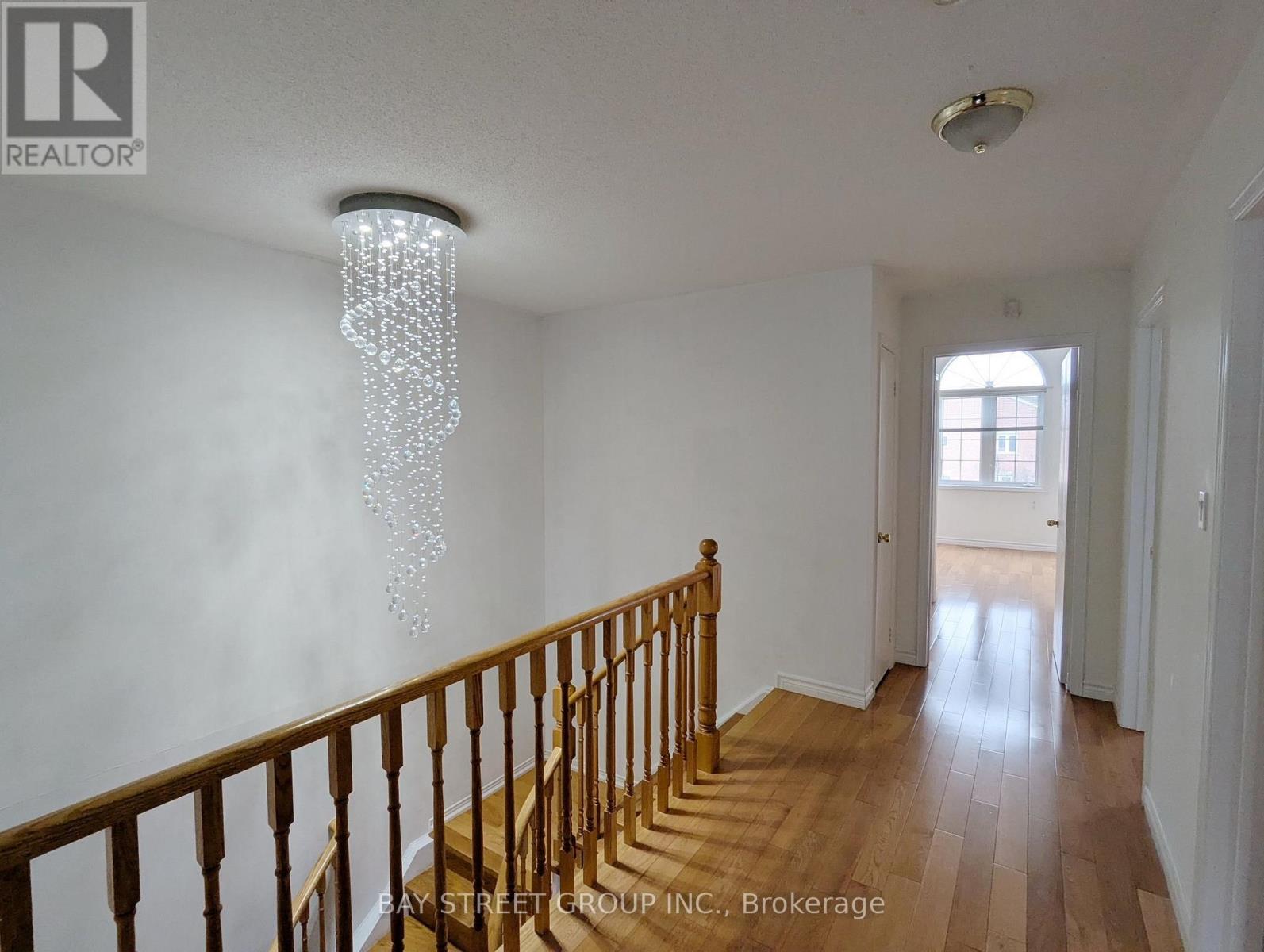 Upper 165 Worthing Avenue, Markham, Ontario  L3S 4M8 - Photo 6 - N13734962