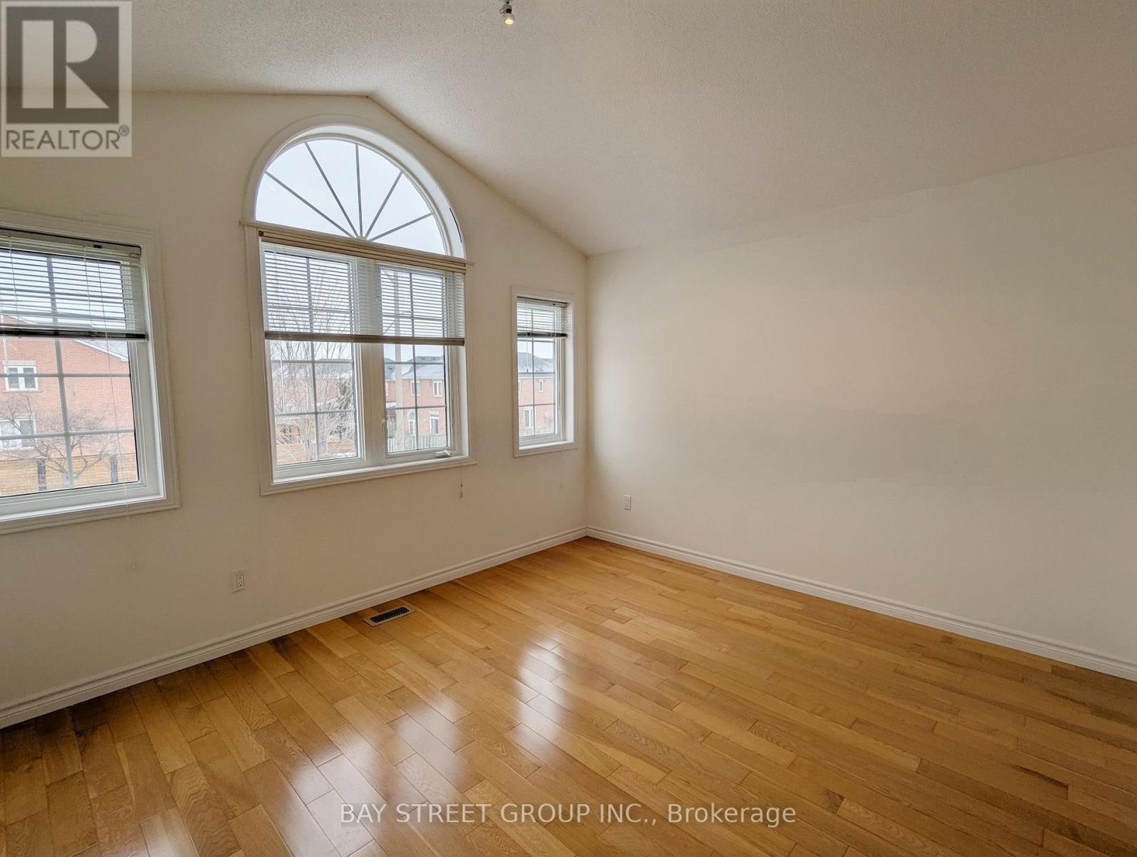 Upper 165 Worthing Avenue, Markham, Ontario  L3S 4M8 - Photo 7 - N13734962