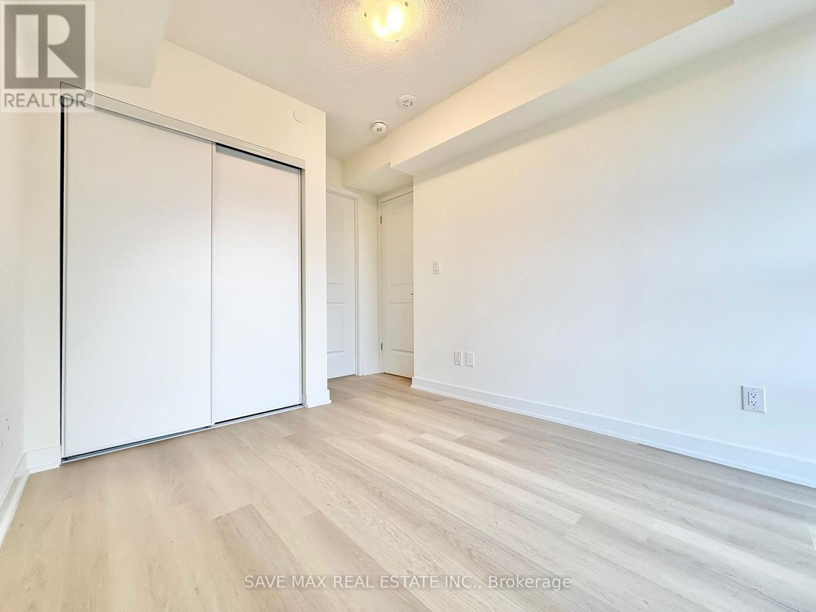 2825 Jane Street, Toronto, Ontario  M3N 2J5 - Photo 8 - W13734948