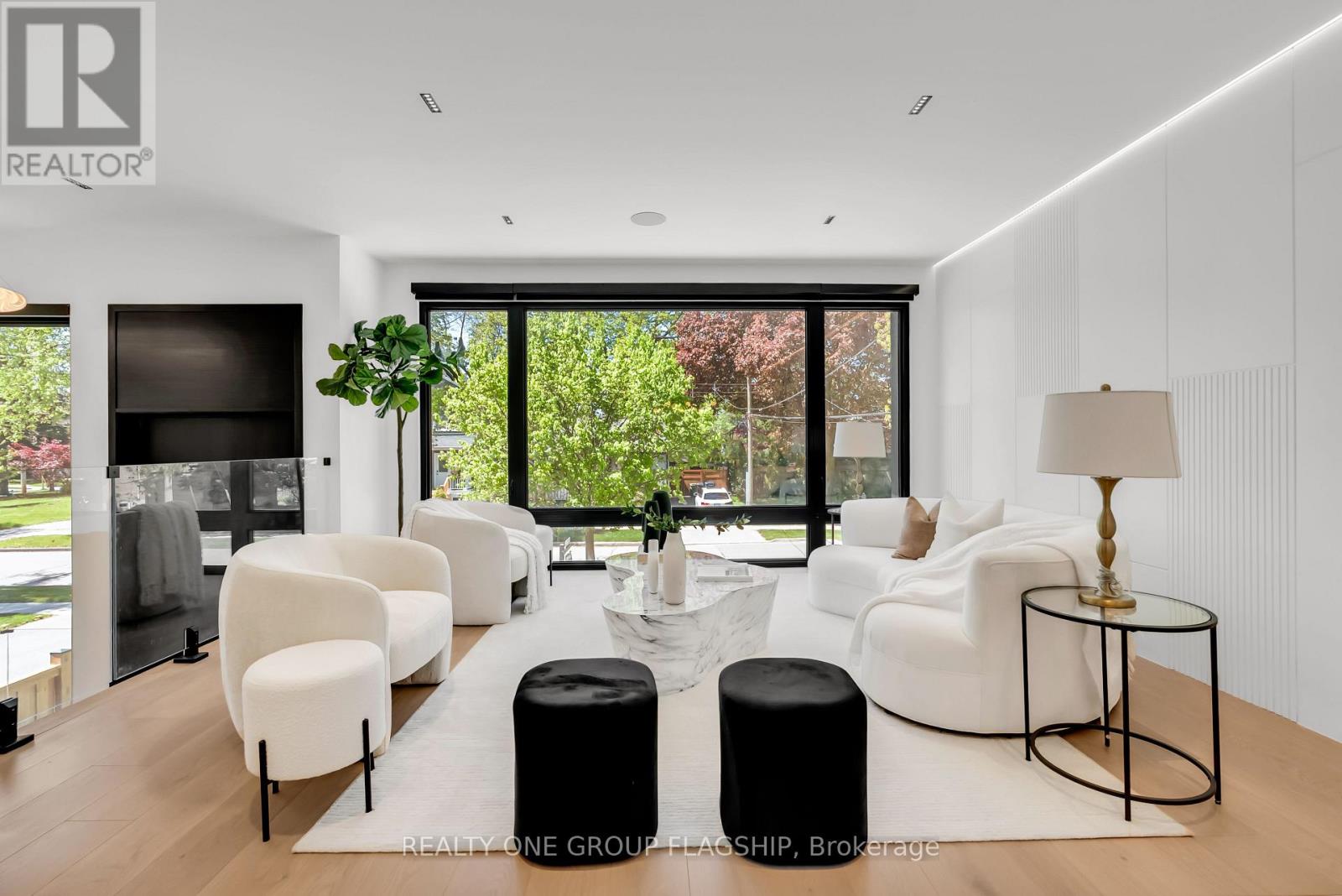 7 Bentley Drive, Toronto, Ontario  M8Z 3L9 - Photo 20 - W13734980