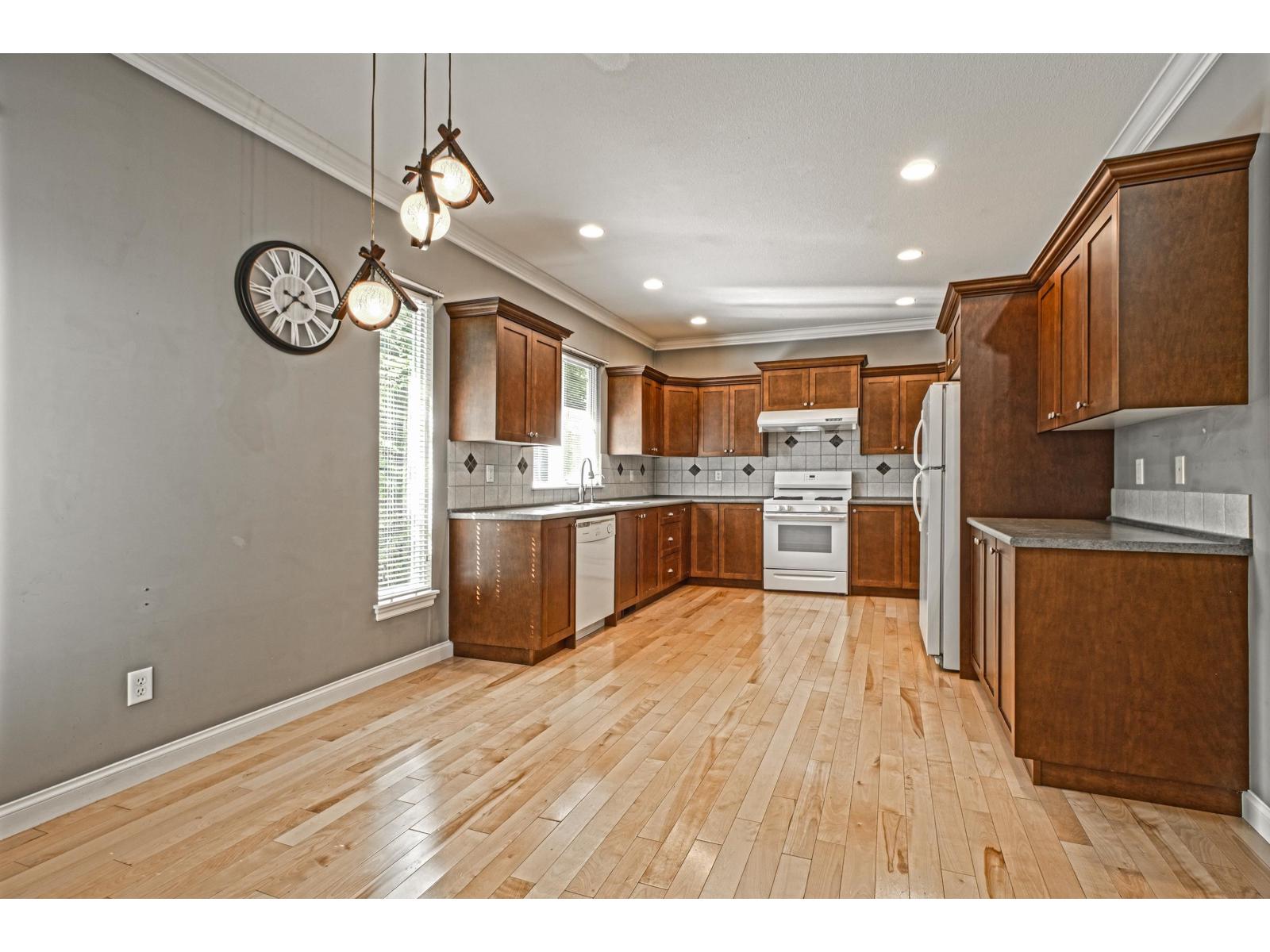 3303 148a Street, Surrey, British Columbia  V4P 3R2 - Photo 3 - R3149573