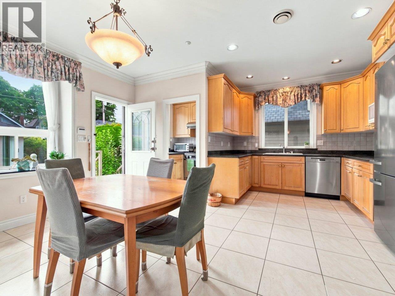 3262 W 12th Avenue, Vancouver, British Columbia  V6K 2R9 - Photo 15 - R3160449