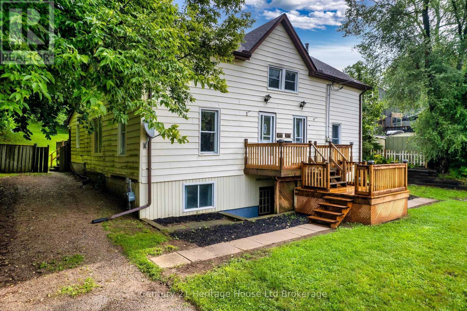 217-219 Merritt Street, Ingersoll, Ontario  N5C 3A4 - Photo 2 - X13735052