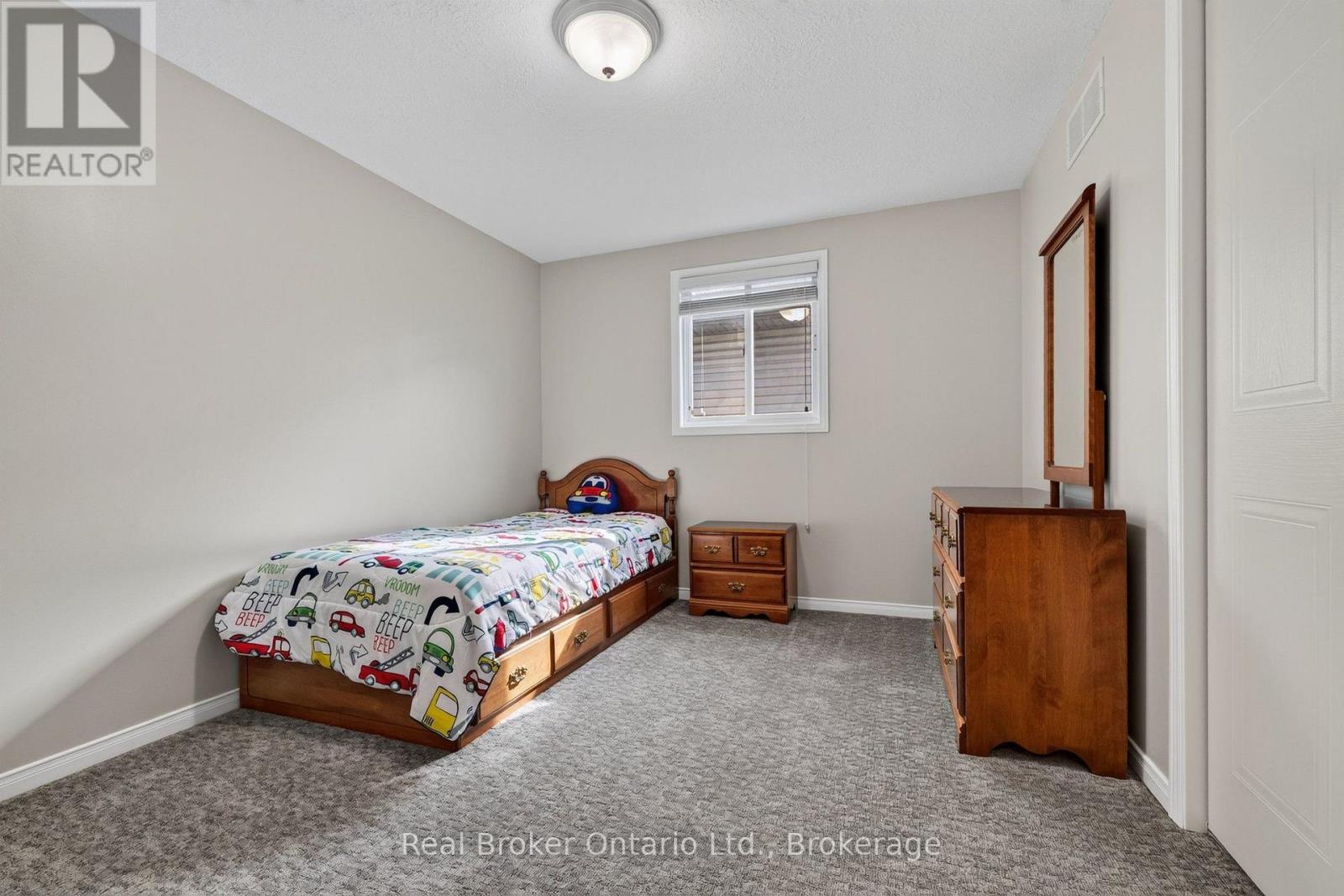203 Country Club Drive, Guelph (Victoria North), Ontario  N1E 3K8 - Photo 27 - X13735070