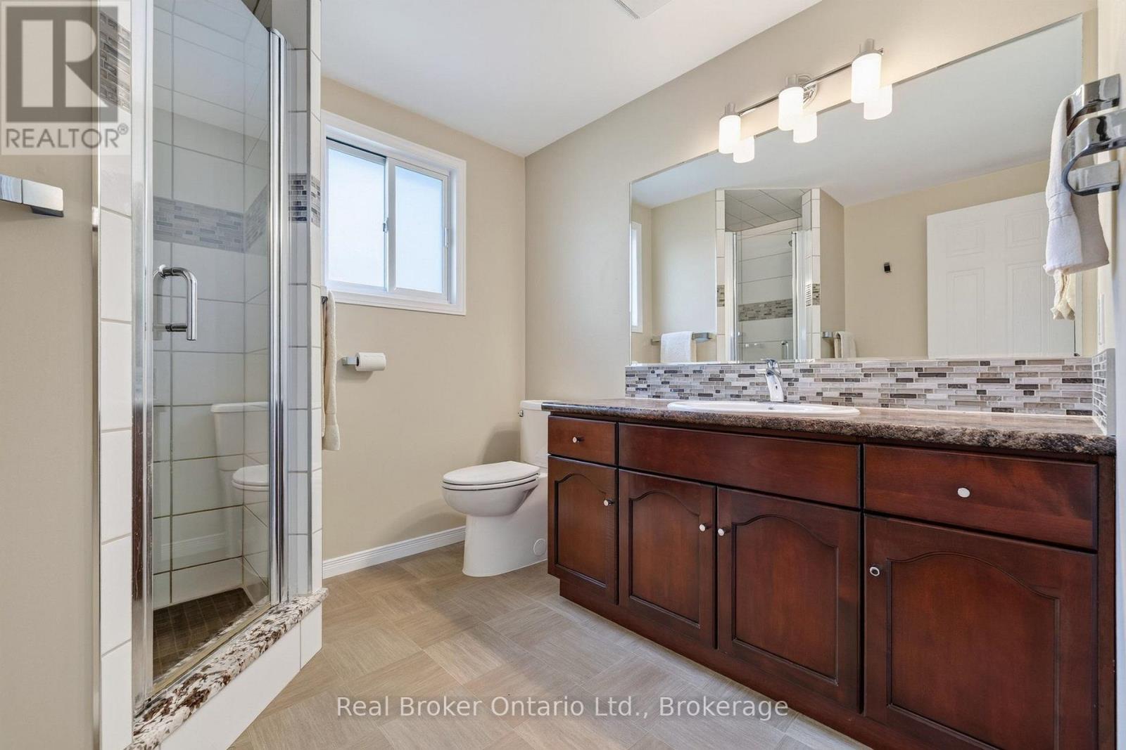 203 Country Club Drive, Guelph (Victoria North), Ontario  N1E 3K8 - Photo 32 - X13735070
