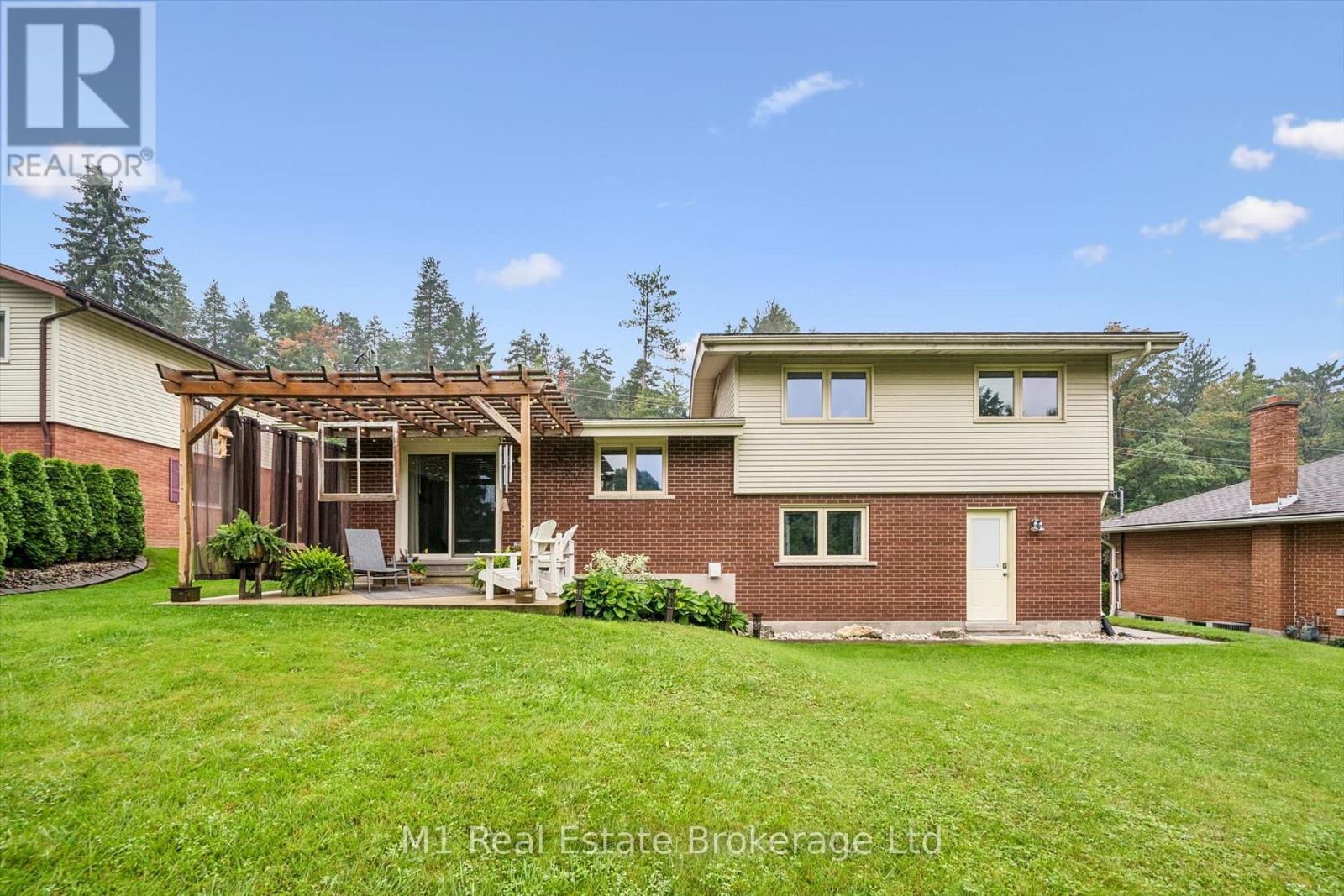 610 St David Street S, Centre Wellington, Ontario  N1M 2L9 - Photo 46 - X13735072