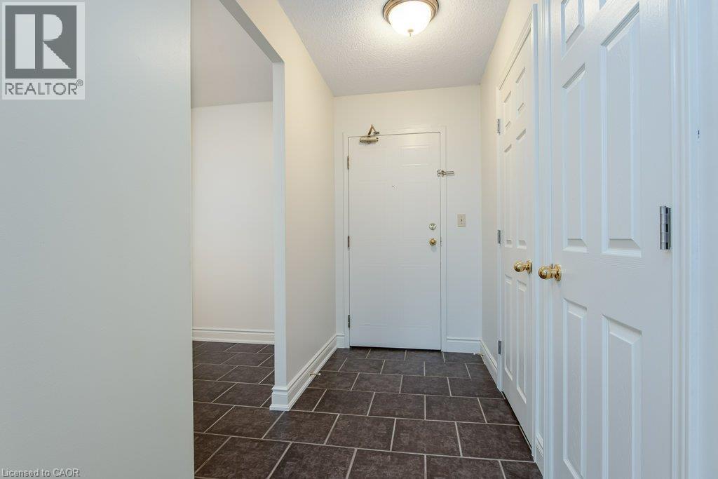 18 Holborn Court Unit# 409, Kitchener, Ontario  N2A 4A1 - Photo 4 - 40859684