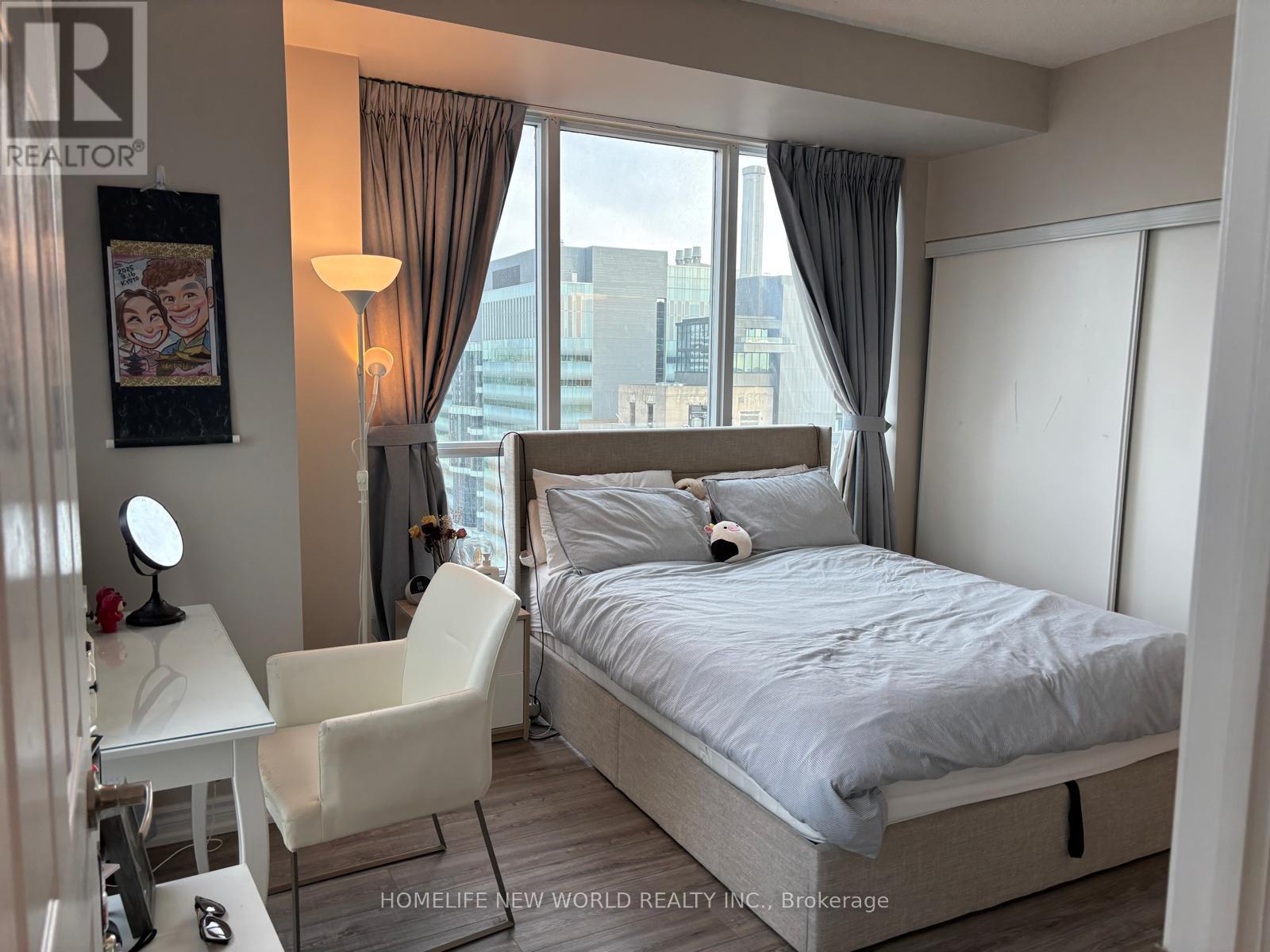 3305 - 761 Bay Street, Toronto, Ontario  M5G 2R2 - Photo 11 - C13733098