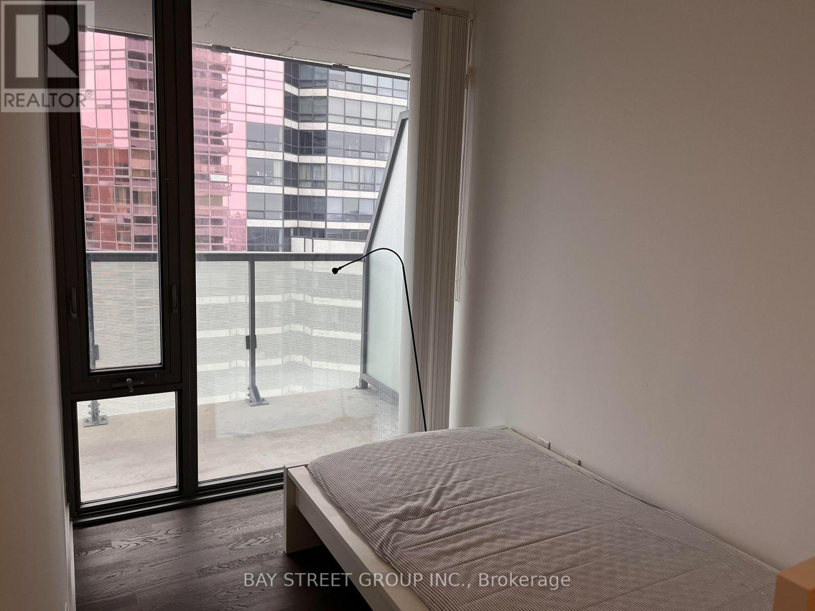 2510 - 57 St. Joseph Street, Toronto, Ontario  M5S 0C5 - Photo 8 - C13735028