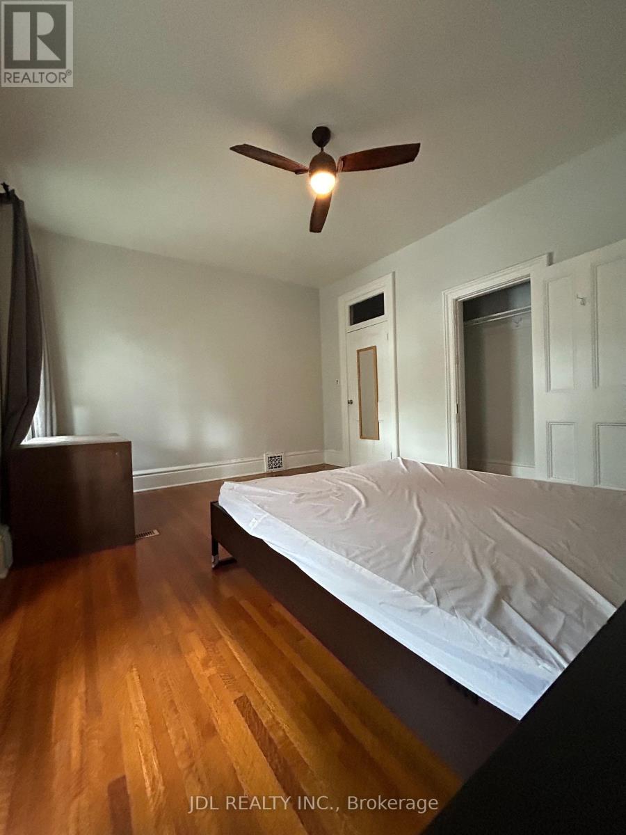 Suite Aa 2nd Floor - 137 Denison Ave Avenue, Toronto, Ontario  M5T 2N2 - Photo 16 - C13735040