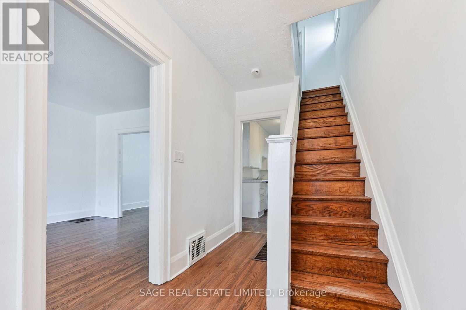 152 Manor Road E, Toronto, Ontario  M4S 1R6 - Photo 12 - C13735046