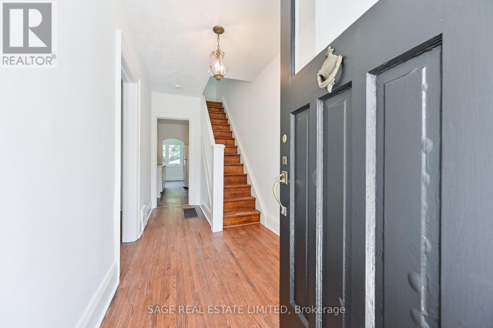 152 Manor Road E, Toronto, Ontario  M4S 1R6 - Photo 2 - C13735046