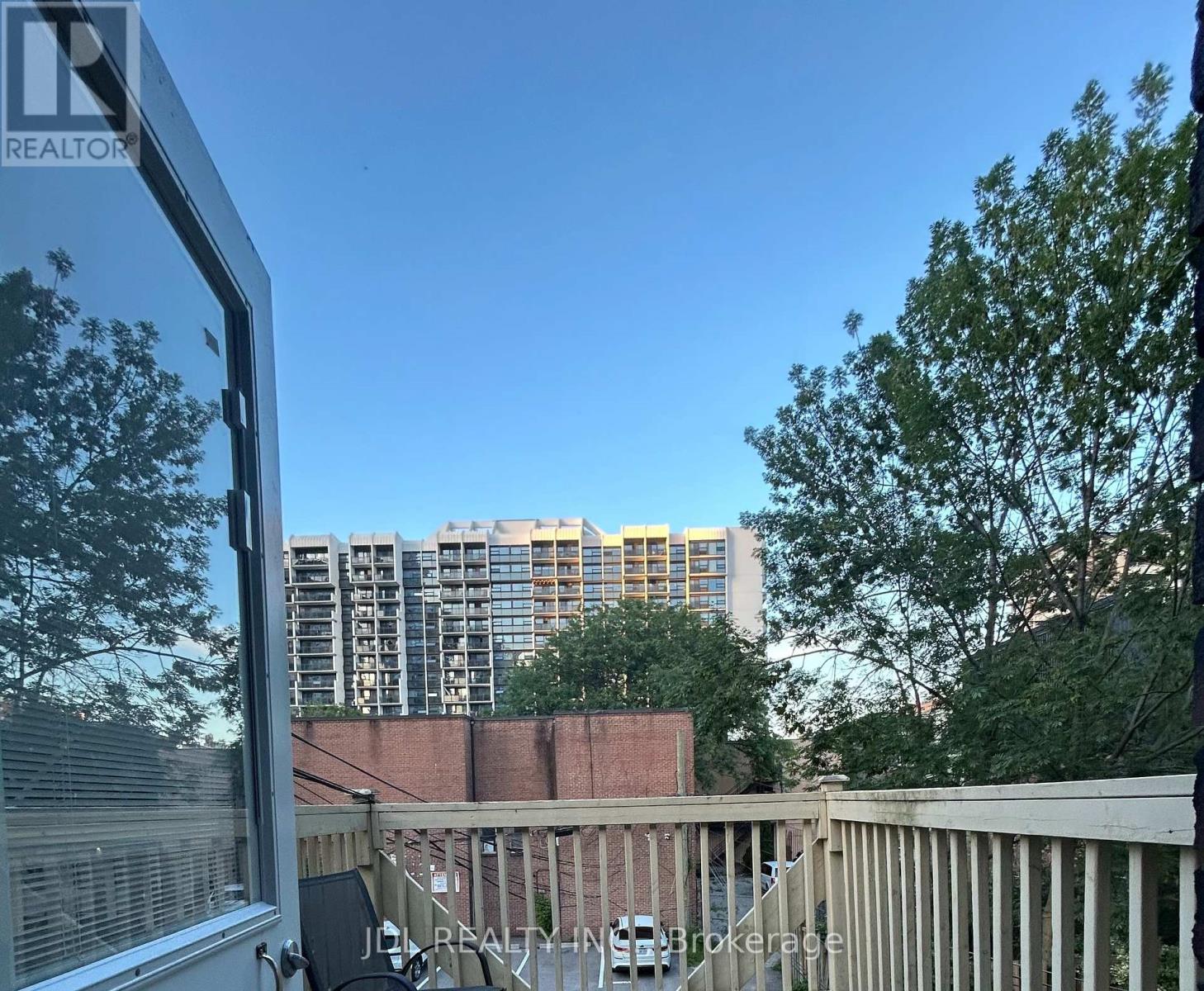 2-Bedroom Unit 2nd Floor - 3 Pembroke St Street, Toronto, Ontario  M5A 2N6 - Photo 8 - C13735050