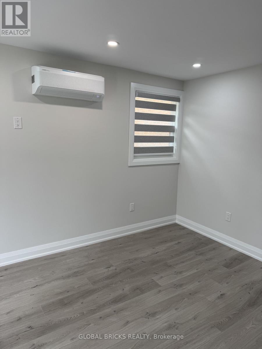 Unit 2- Rear Upper - 101 Minerva Avenue, Toronto, Ontario  M1M 1V8 - Photo 11 - E13735060