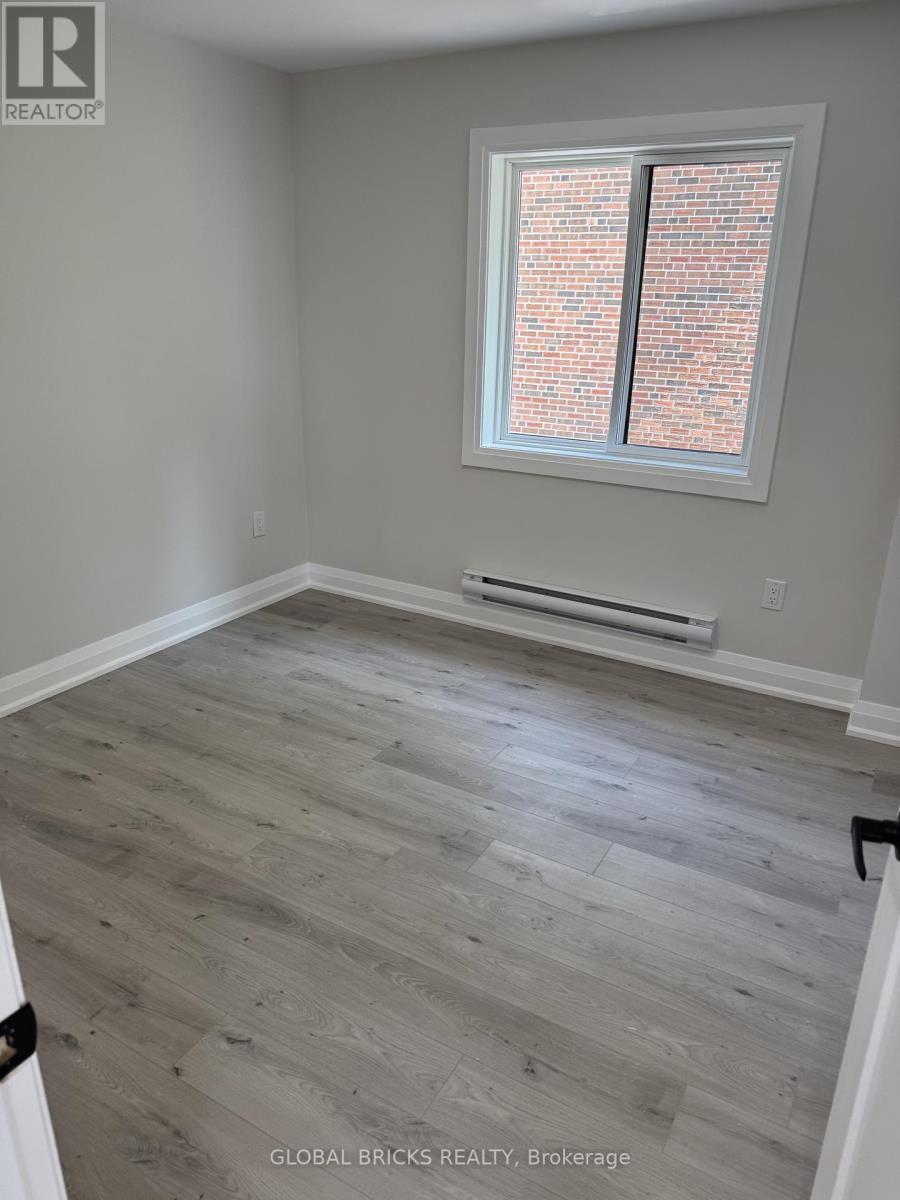 Unit 2- Rear Upper - 101 Minerva Avenue, Toronto, Ontario  M1M 1V8 - Photo 15 - E13735060