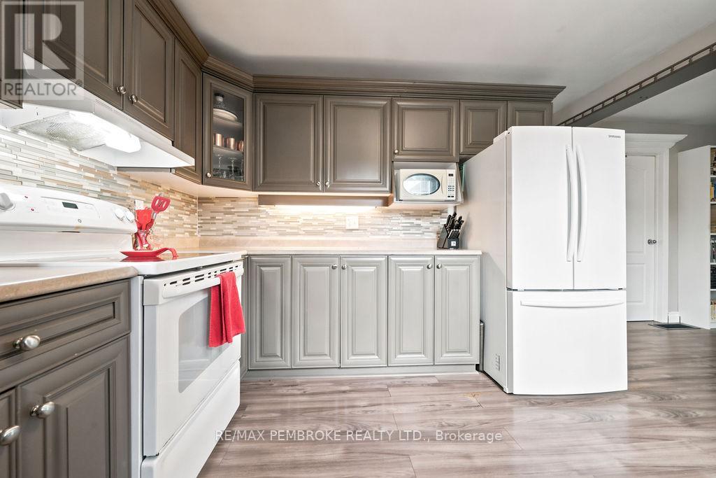 143 Schwanz Road, Petawawa, Ontario  K8H 1Y6 - Photo 23 - X13735080
