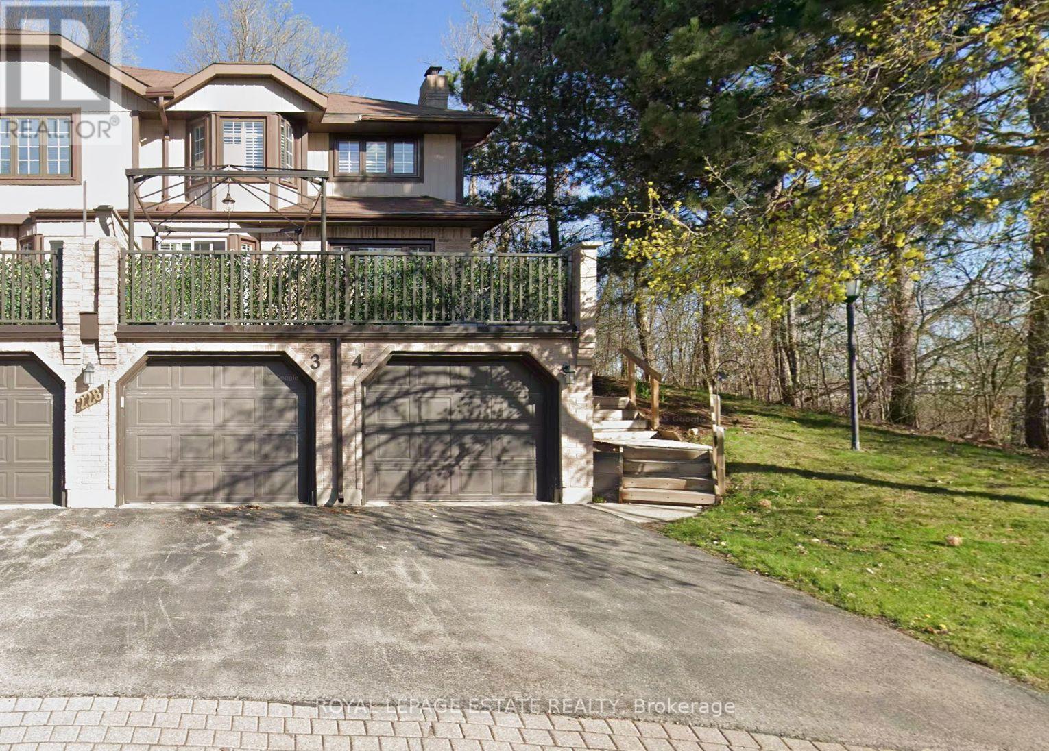 3 - 228 KINGSWOOD DRIVE, Kitchener, Ontario