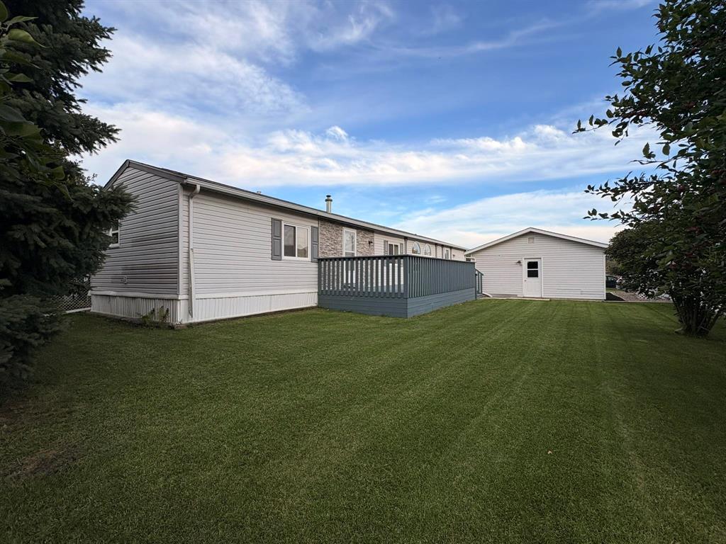 10 Mockingbird Drive, Brandon, Manitoba  R7C 1B2 - Photo 3 - 202621959